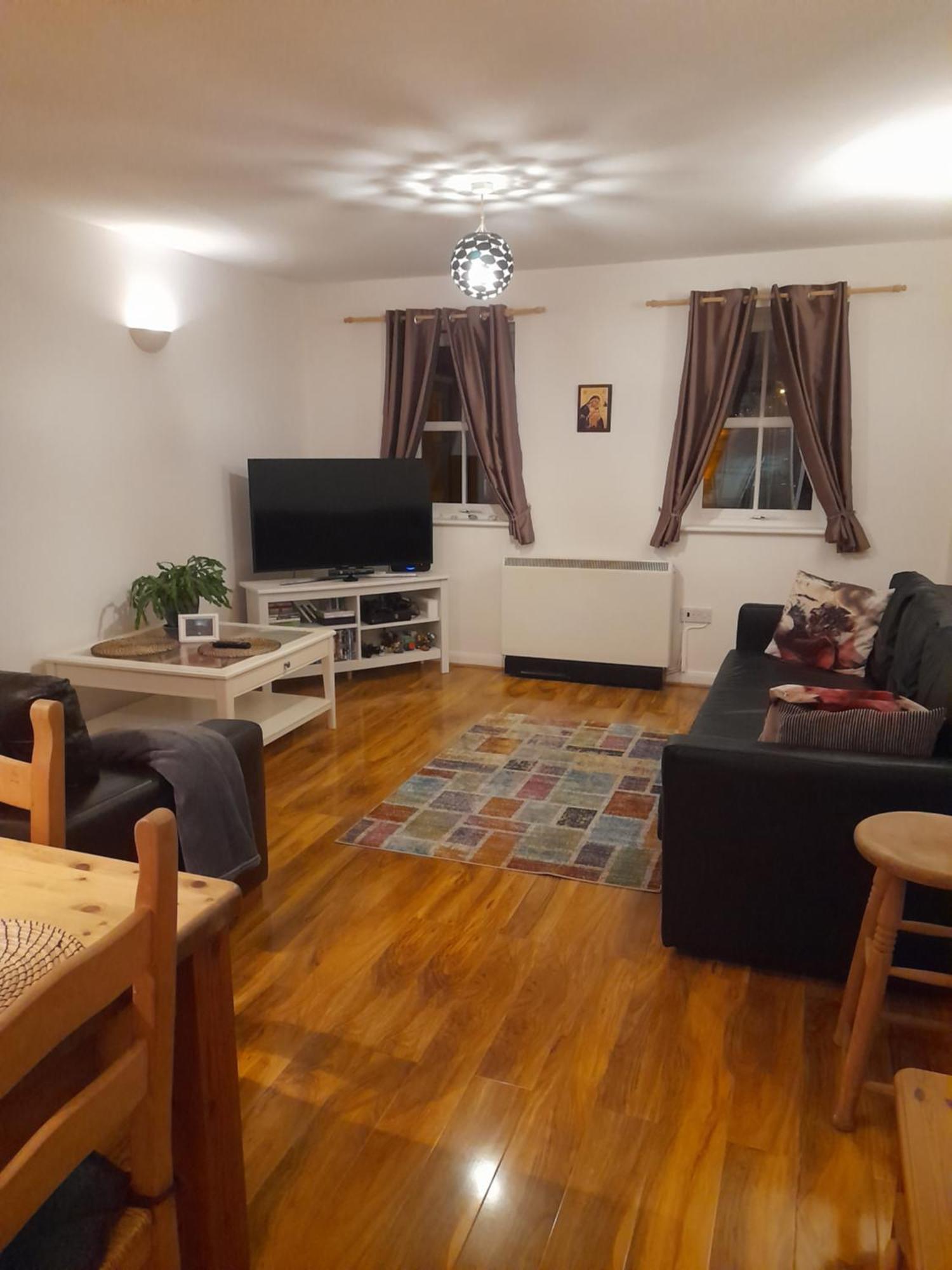 Glastonbury Town Center-Entire Apartment ภายนอก รูปภาพ