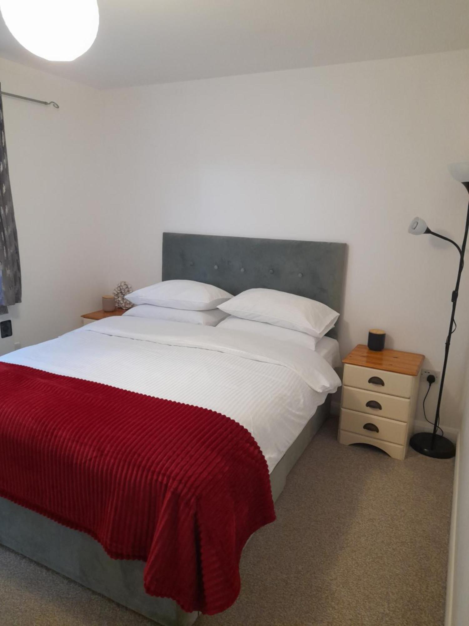 Glastonbury Town Center-Entire Apartment ภายนอก รูปภาพ